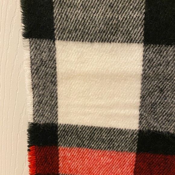 Scarf - Picture 2 of 2